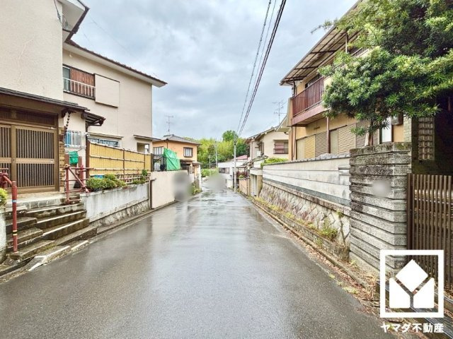 宇治市明星町1丁目の前面道路含む現地写真