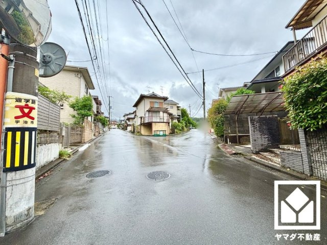 宇治市明星町1丁目の前面道路含む現地写真