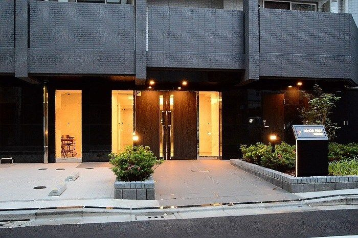 ステージファースト仲御徒町のエントランス