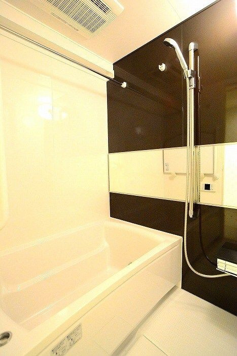 ステージファースト仲御徒町の浴室