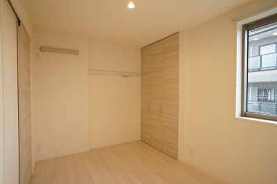 【洋室】 | Casaカトレア | 反対側からの洋室内観です