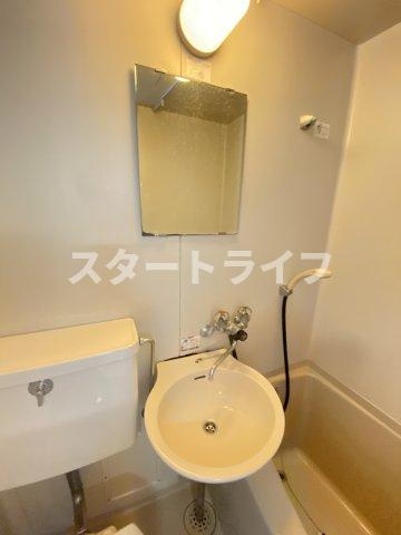 大阪市淀川区西三国１丁目の賃貸マンションの洗面所