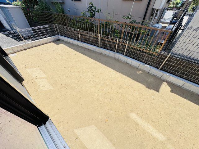 柏市逆井藤ノ台新築戸建【藤心小学校：7分】の庭|南側庭スペース