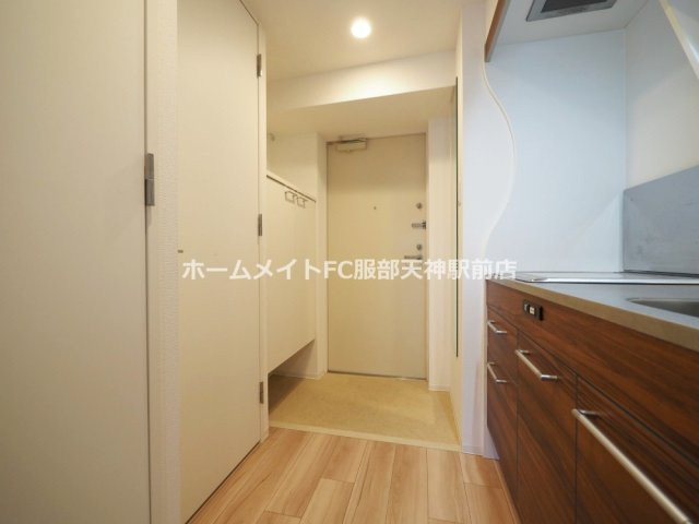 ラシーヌ瓦屋町の玄関