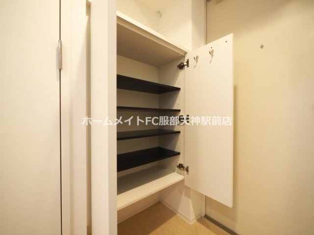 ラシーヌ瓦屋町の収納