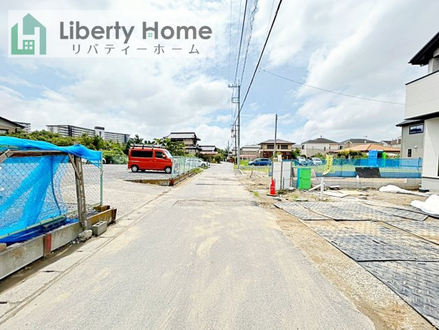 取手市宮和田15期　新築戸建　3号棟の前面道路含む現地写真