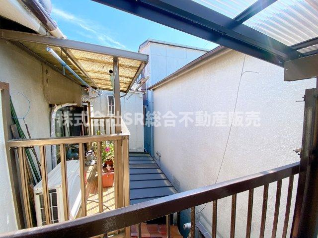 下六万寺町3丁目中古テラスハウスの展望|外からの目を気にせずに洗濯物が干せます！