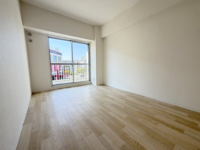 パークフィールドみさと2街区1号館の洋室|洋室6.5帖・主寝室としていかがでしょう