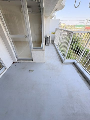 パークフィールドみさと2街区1号館のバルコニー|南東向きバルコニーにて日当たり良好
