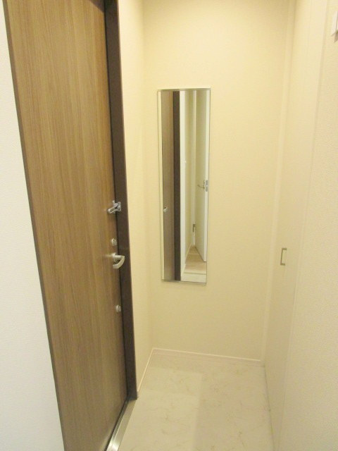 上原メゾンの玄関