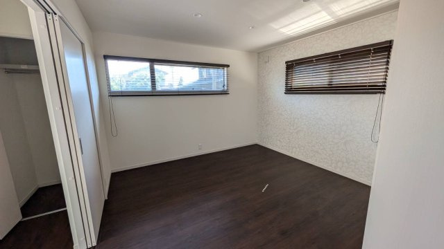 岡山市南区あけぼの町　中古戸建の洋室|１階洋室