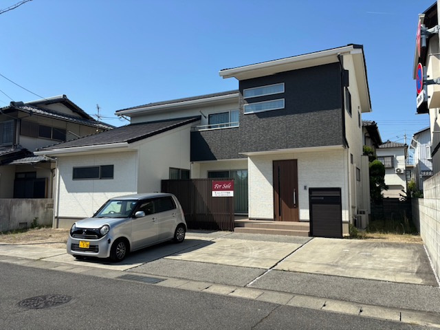 岡山市南区あけぼの町　中古戸建