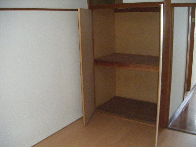 第１ローズハイツの収納|大きな収納が付いてます。
