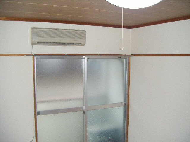第１ローズハイツの設備|エアコン付きです。