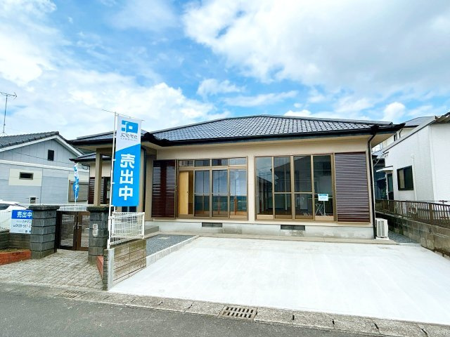 北諸県郡三股町大字宮村の中古一戸建の駐車場