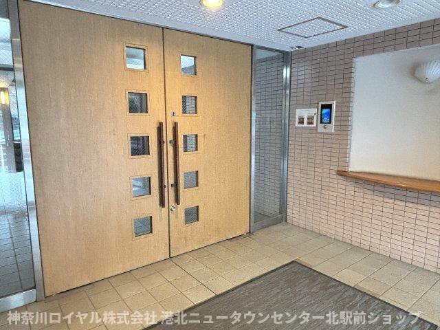 【エントランス】