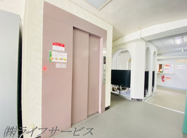 【エントランス】 | 新大阪第１ハイツビル | エレベーター
