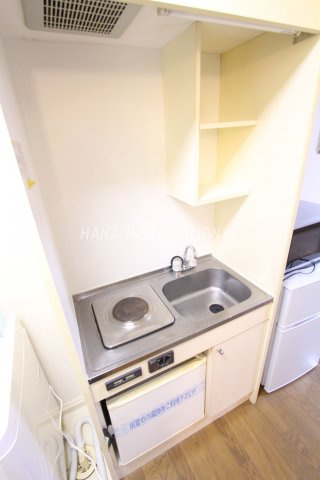 レオパレスアムールⅠのキッチン|※参考画像の為、現況を優先致します。