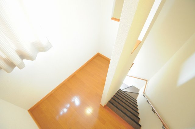 レオパレスわかばのその他|階段