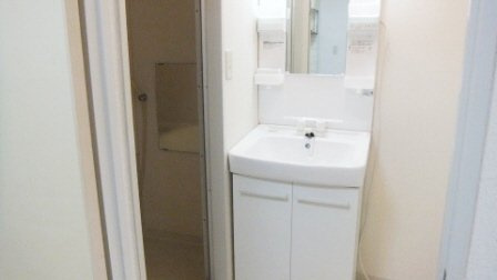 アロー二俣の洗面所|独立洗面台付き
