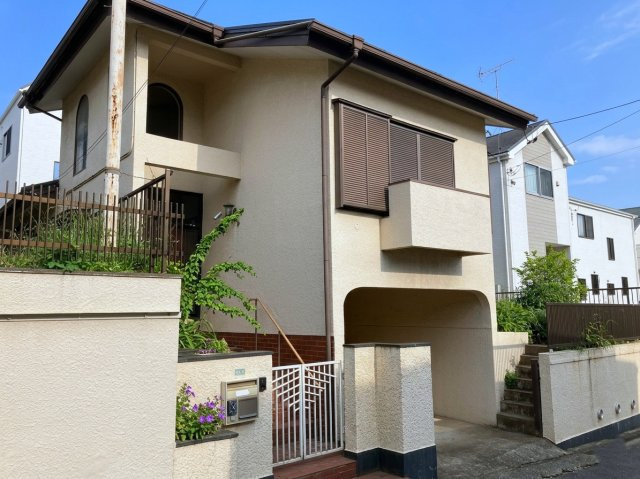 千葉県船橋市金杉７丁目　～２駅利用可。落ち着いた住宅街～の外観|白と茶を基調とした落ち着いた外観