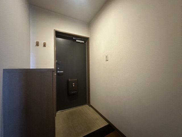 リベール明石硯町の玄関