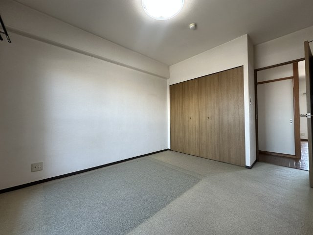 リベール明石硯町の洋室
