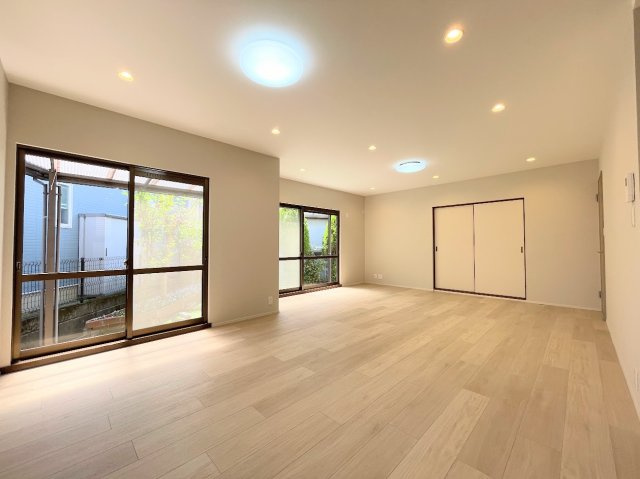 宇治市平尾台4丁目7-6の居間・リビング