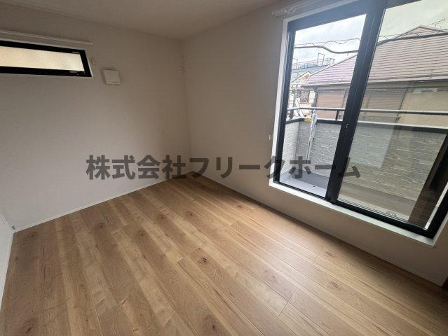 小金井市本町１丁目のテラスの寝室
