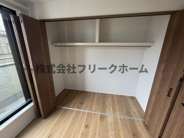 小金井市本町１丁目のテラスの収納