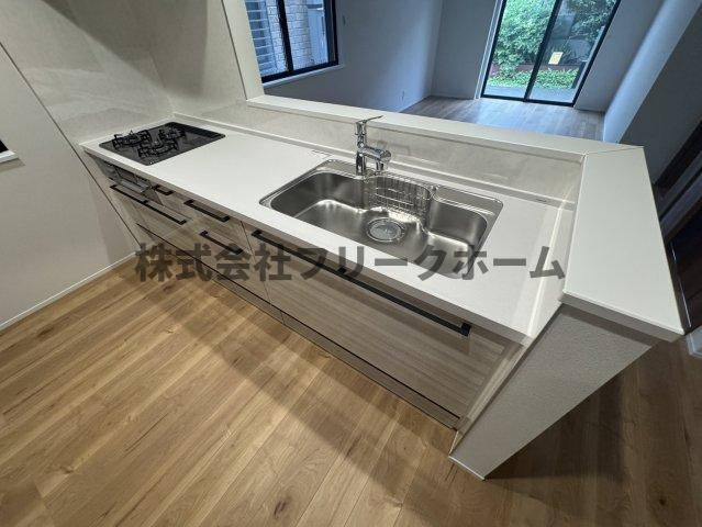 小金井市本町１丁目のテラスのキッチン