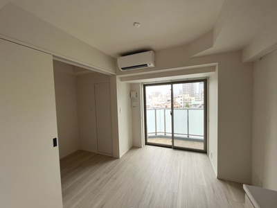 【居間・リビング】 | パークアクシス浅草田原町ガーデン | ※写真は同タイプ住戸です。