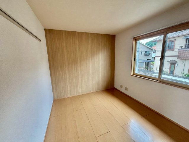 オークスコート西新在家　A棟　の洋室