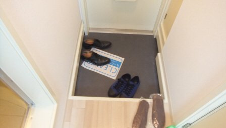 リネスハイツの玄関|下駄箱付きの玄関です。