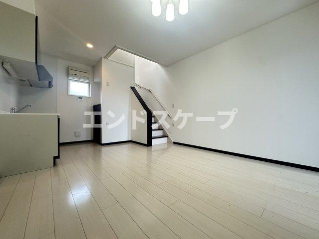 Prinston squareの居間・リビング|高崎、前橋のお部屋探しはエンドスケープまで！お客様の理想お聞かせ下さい♪