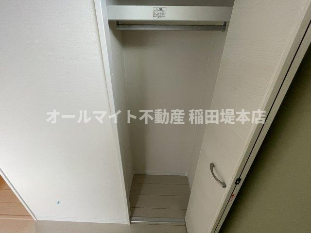 川崎市麻生区高石３丁目のアパートの収納