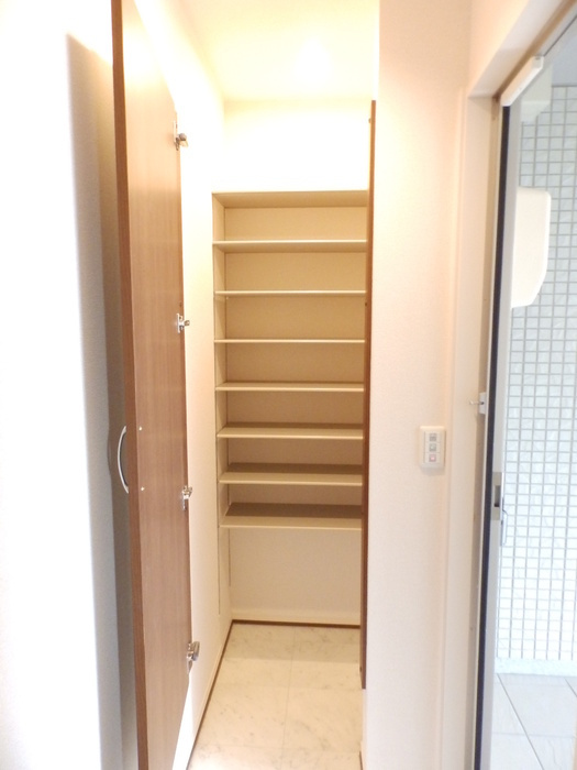D-roomギャラクシーの収納