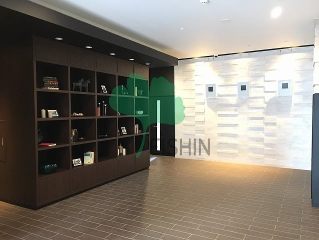 グランフォーレ博多駅東プレミアのエントランス|噴水のあるエントランスです！