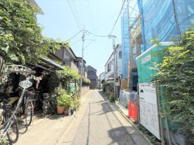 【前面道路含む現地写真】 | 【仲介手数料８５０万円が無料！】■学芸大学駅５分■延床面積１６０平米■モデルハウスあり | 決算キャンペーン中！
家計応援サービスの限界に挑戦中！
詳細は「諸費用」欄をご確認下さい！
■学芸大学駅５分
■延床１６０平米
■４ＬＤＫ
■ビルトインガレージ
■ＬＤＫ３１帖
■モデルハウス内覧可