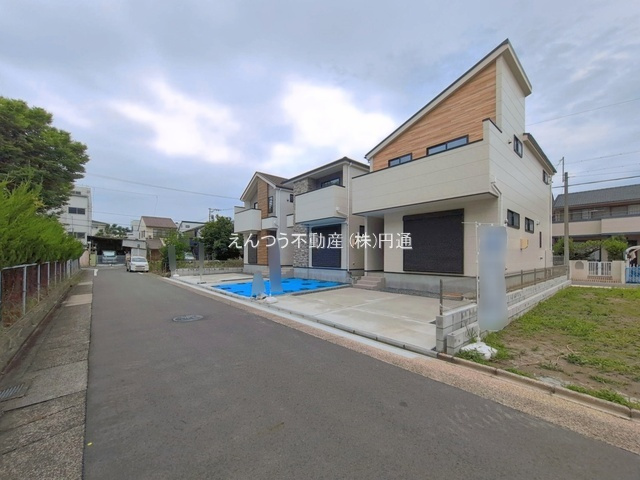 ケイアイグレイス諏訪町1期の前面道路含む現地写真