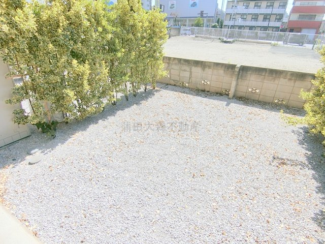 フロイデIの庭|庭