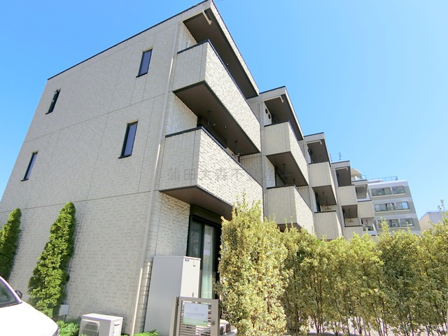 フロイデIの外観|2020年3月築　軽量鉄骨造地上3階建て総戸数5戸
東京都大田区多摩川2丁目　東急多摩川線矢口渡駅最寄り徒歩7分