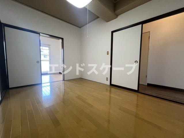 レナジア筑縄の洋室|高崎、前橋のお部屋探しはエンドスケープまで！お客様の理想お聞かせ下さい♪