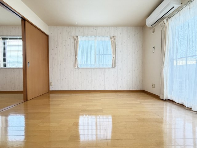 ウィステリアの内装