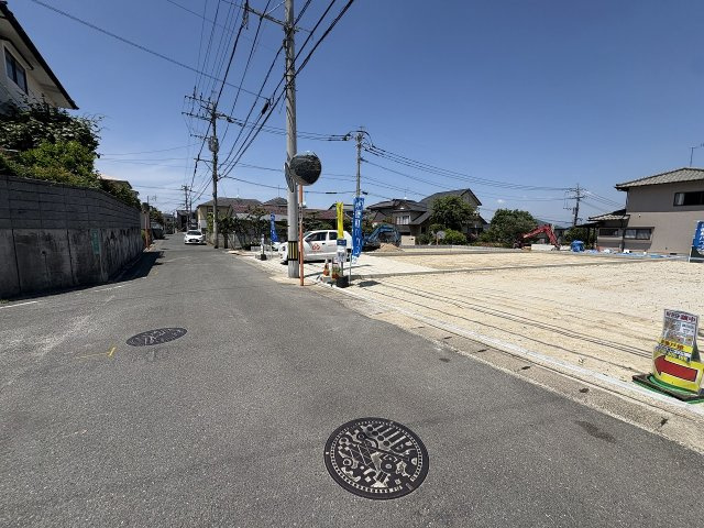 【その他】 | 福岡市南区鶴田2丁目8期　4号棟（全1棟）【仲介手数料無料・0円】 | 現地写真。前面道路です。
