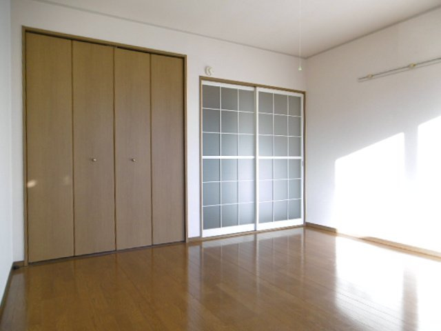 セジュール国分の洋室|広々とした洋室です※現状優先