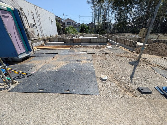 八王子市　四谷町　新築一戸建て　２期の駐車場|～2台駐車可能カースペース～