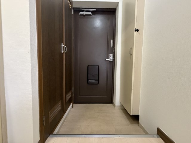 ロイヤルメゾン塚口Ⅹの玄関
