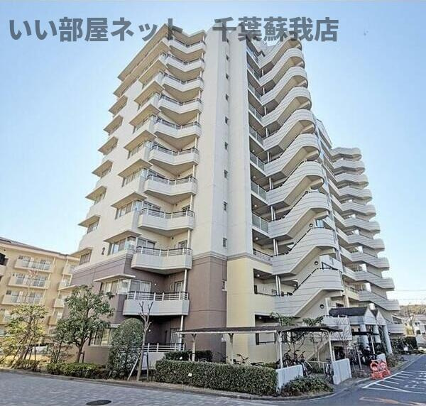 プラザ学園前第2号棟の外観
