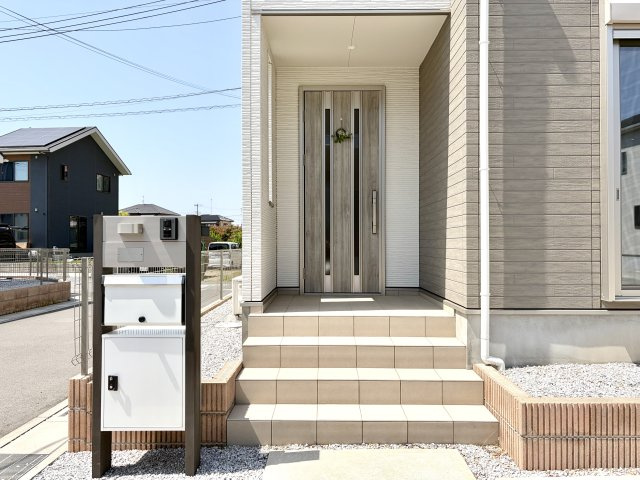 【玄関】 | 熊谷市村岡　中古戸建